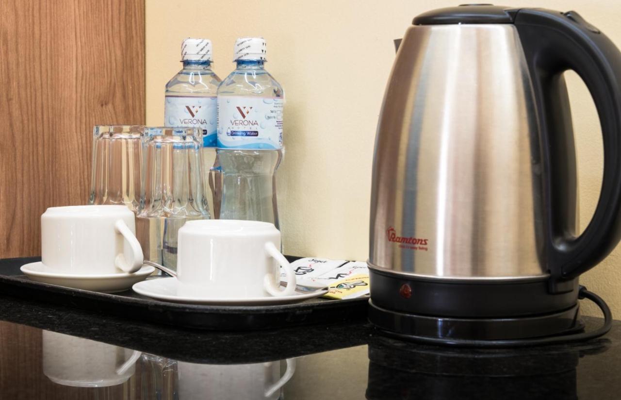 Verona Hotel And Conference Center ルイル エクステリア 写真