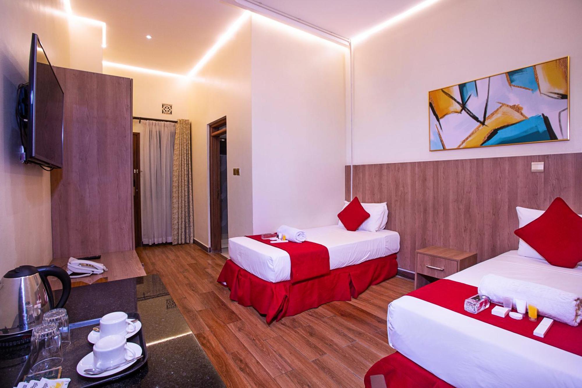 Verona Hotel And Conference Center ルイル エクステリア 写真