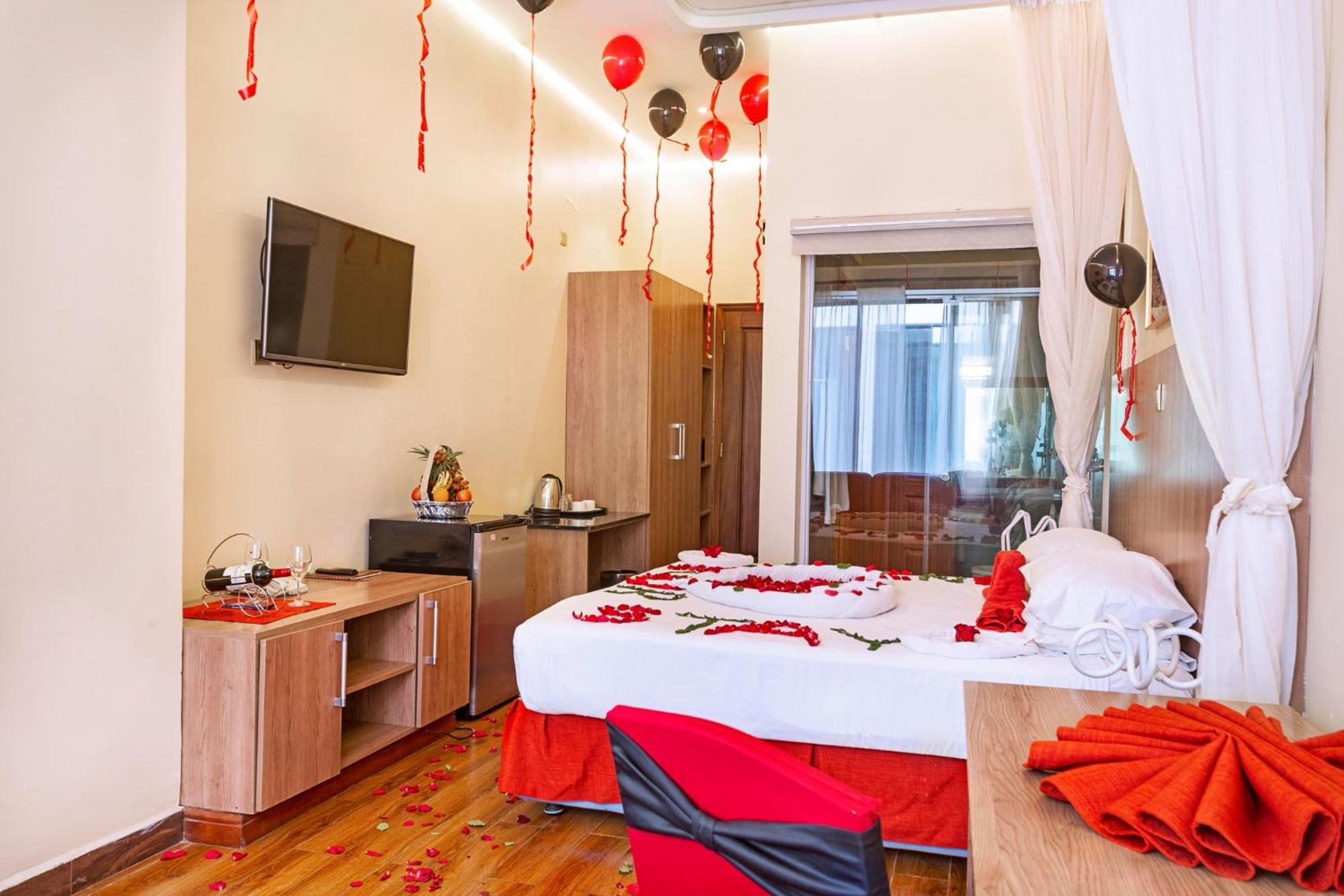 Verona Hotel And Conference Center ルイル エクステリア 写真