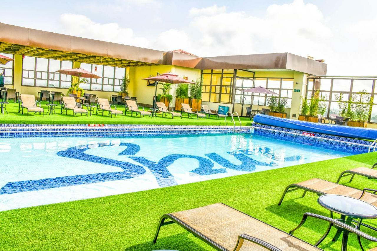 Verona Hotel And Conference Center ルイル エクステリア 写真